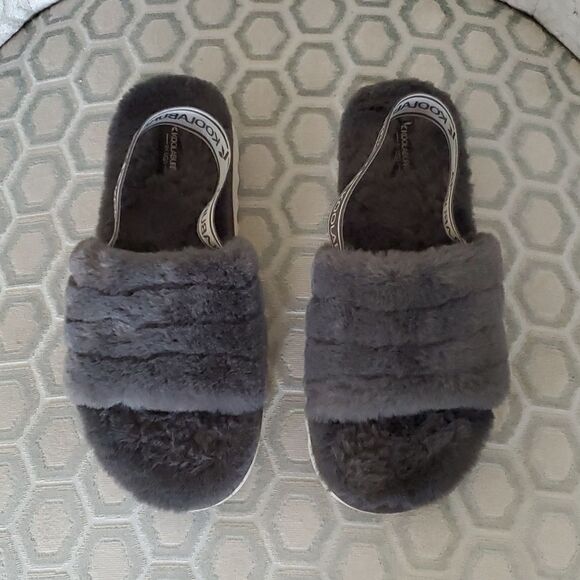 UGG Koolaburra Slip on Fur Sides Size 5 - Picture 3 of 10